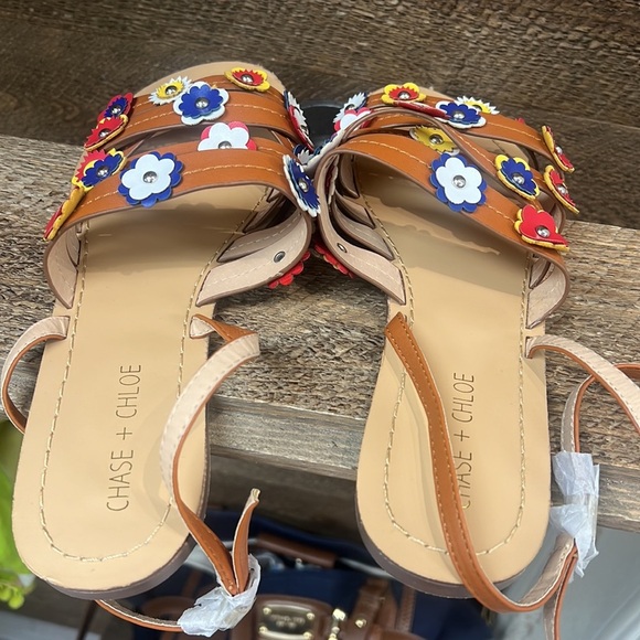 Chase And Chloe Floral Sandals Size 8 - Picture 4 of 5